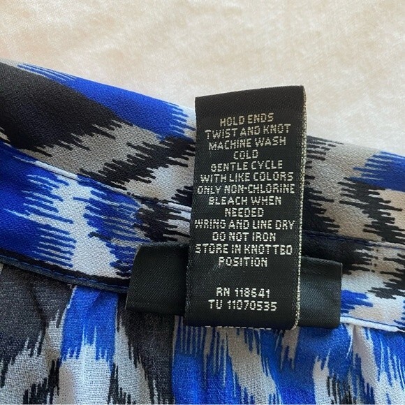 Lane Bryant Blue Black Sheer Lightweight Chevron Button Long Slv Flowy SZ 22/24 - Picture 10 of 10